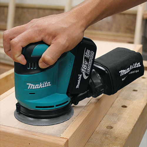 LIJADORA EXCENTRICA INALAMBRICA 18V MAKITA 123MM DBO180RFE